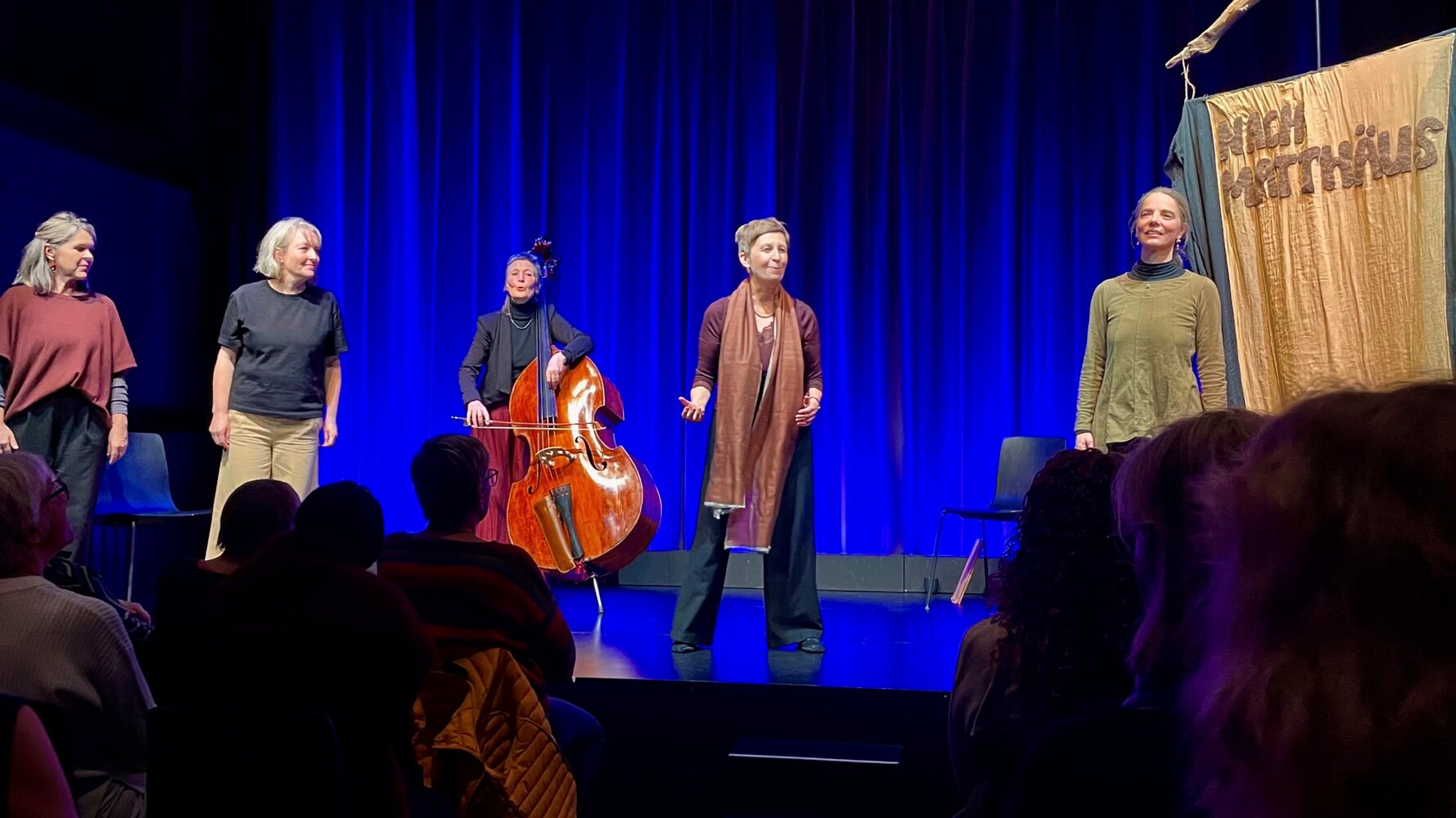 femXmas mit Barbara Luchs, Katja Wissmiller, Marie-Theres Rogger und Moni Egger (v.l.n.r.).